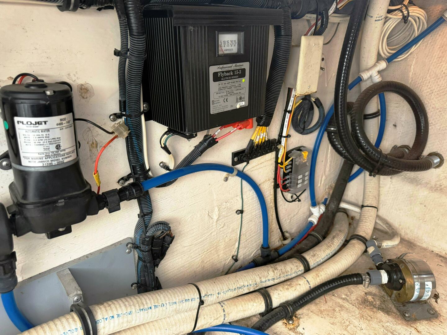2002 Wellcraft Martinique 2600 - Image 36