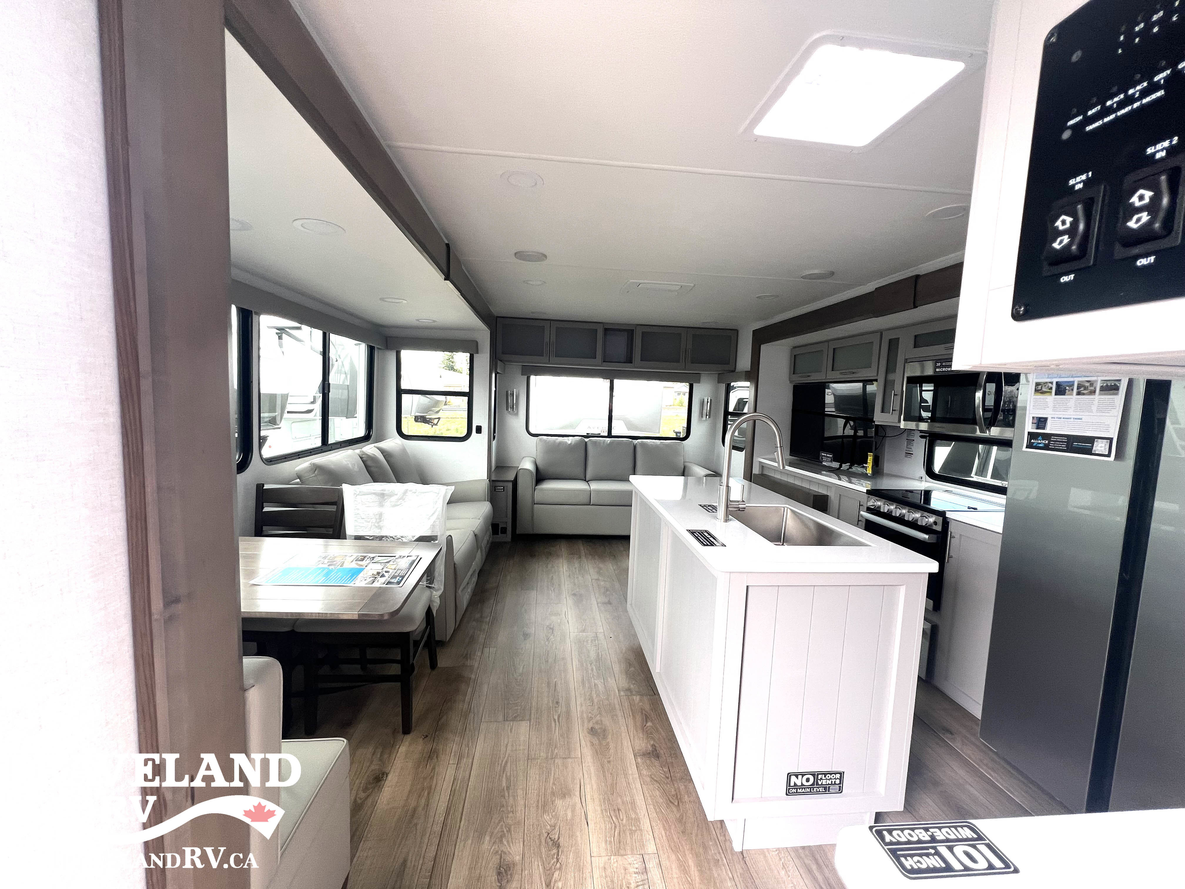 2026 Alliance RV Avenue 332RL - Image 5