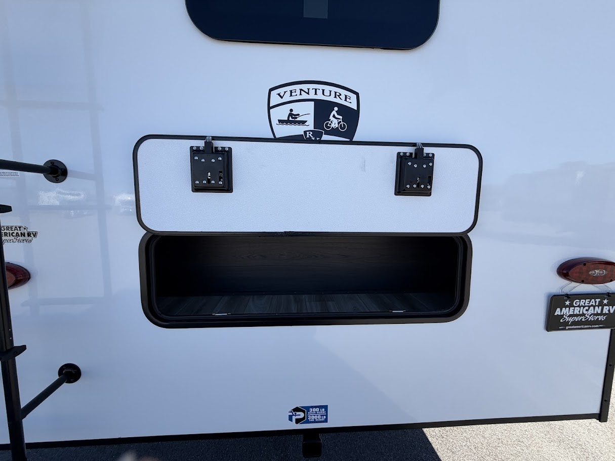 2026 VENTURE RV SPORTTREK 365VFL - Image 6