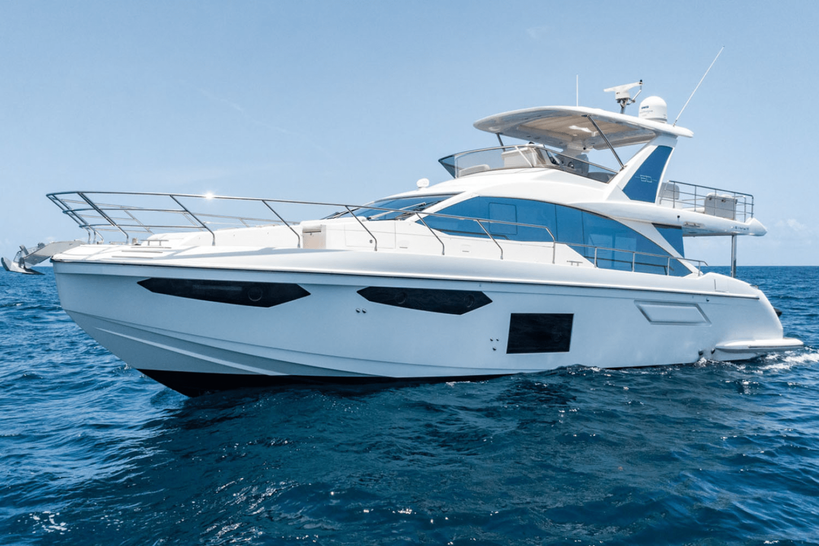 2024 Azimut 60 FLY - Image 6