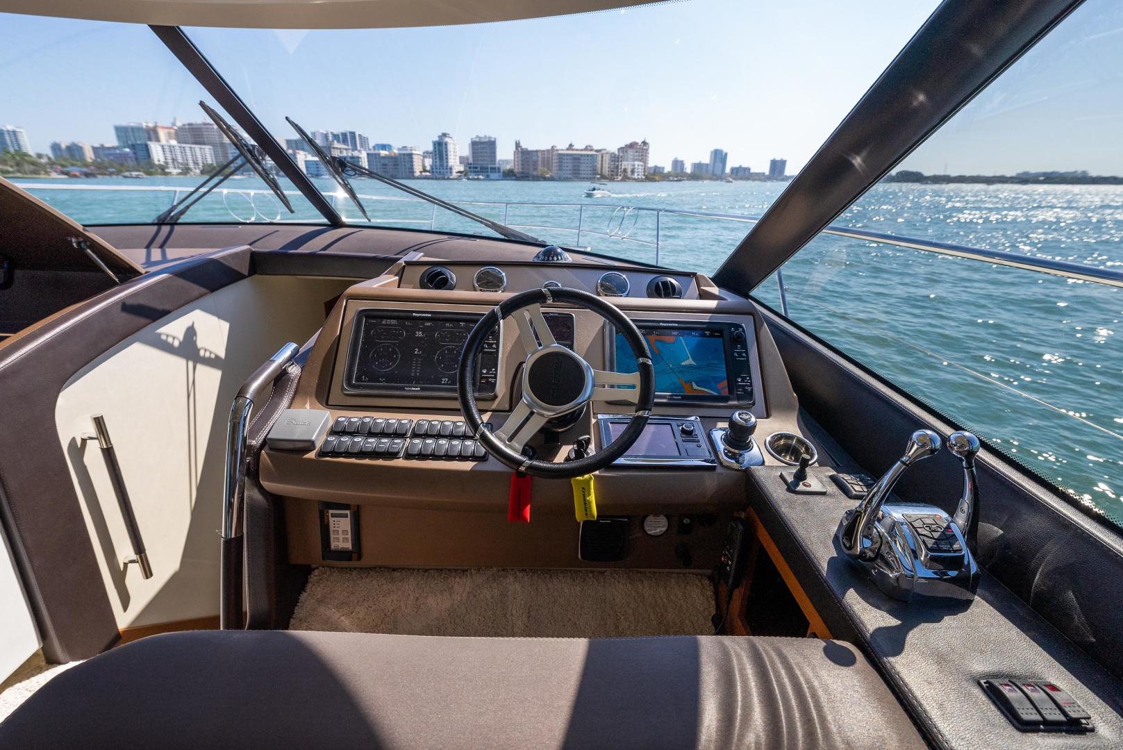 2016 Prestige 550 S - Image 31