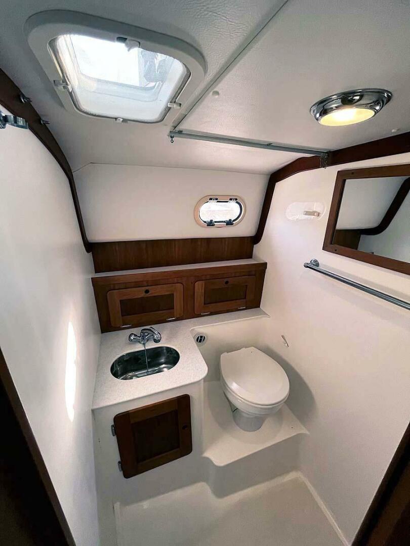 2013 Hunt Yachts Harrier 36 - Image 34