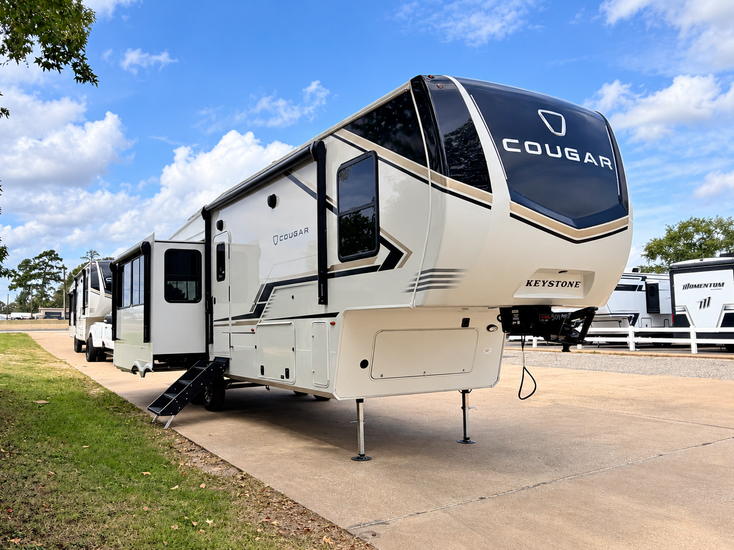 2027 Keystone Cougar 316RLS - Image 1