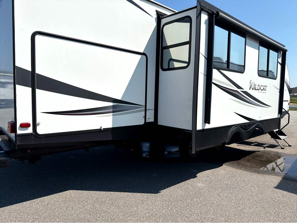 2020 FOREST RIVER WILDCAT 343BIK - Image 5