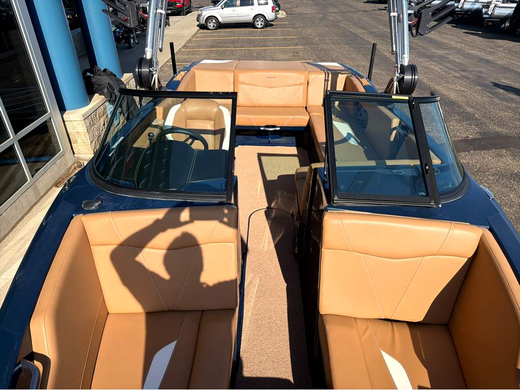 2022 MasterCraft NXT 22 - Image 11