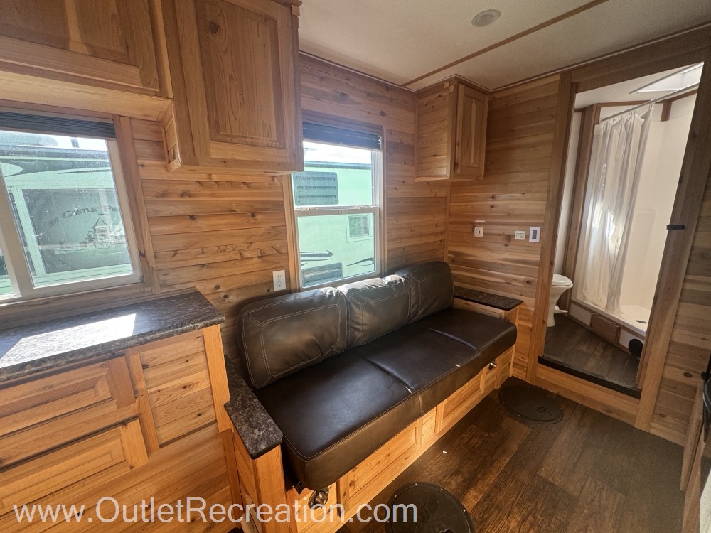 2020 ICE CASTLE RV EXTREME 8X22 - Image 12