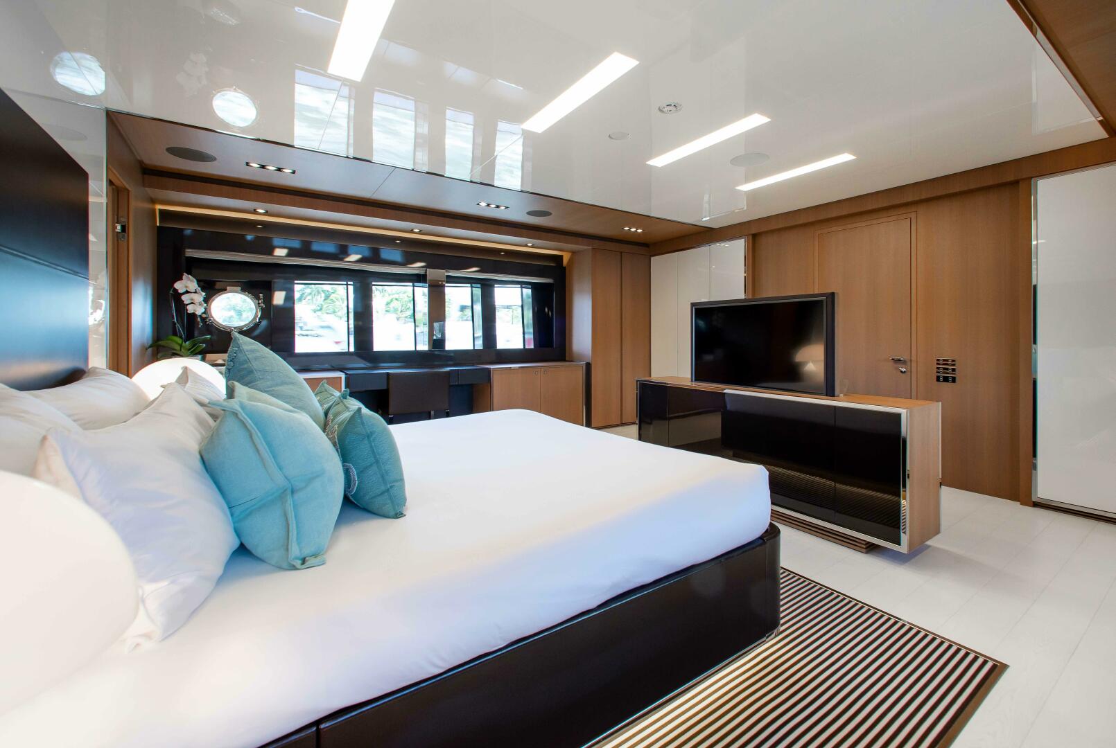 2014 Riva Mythos - Image 55