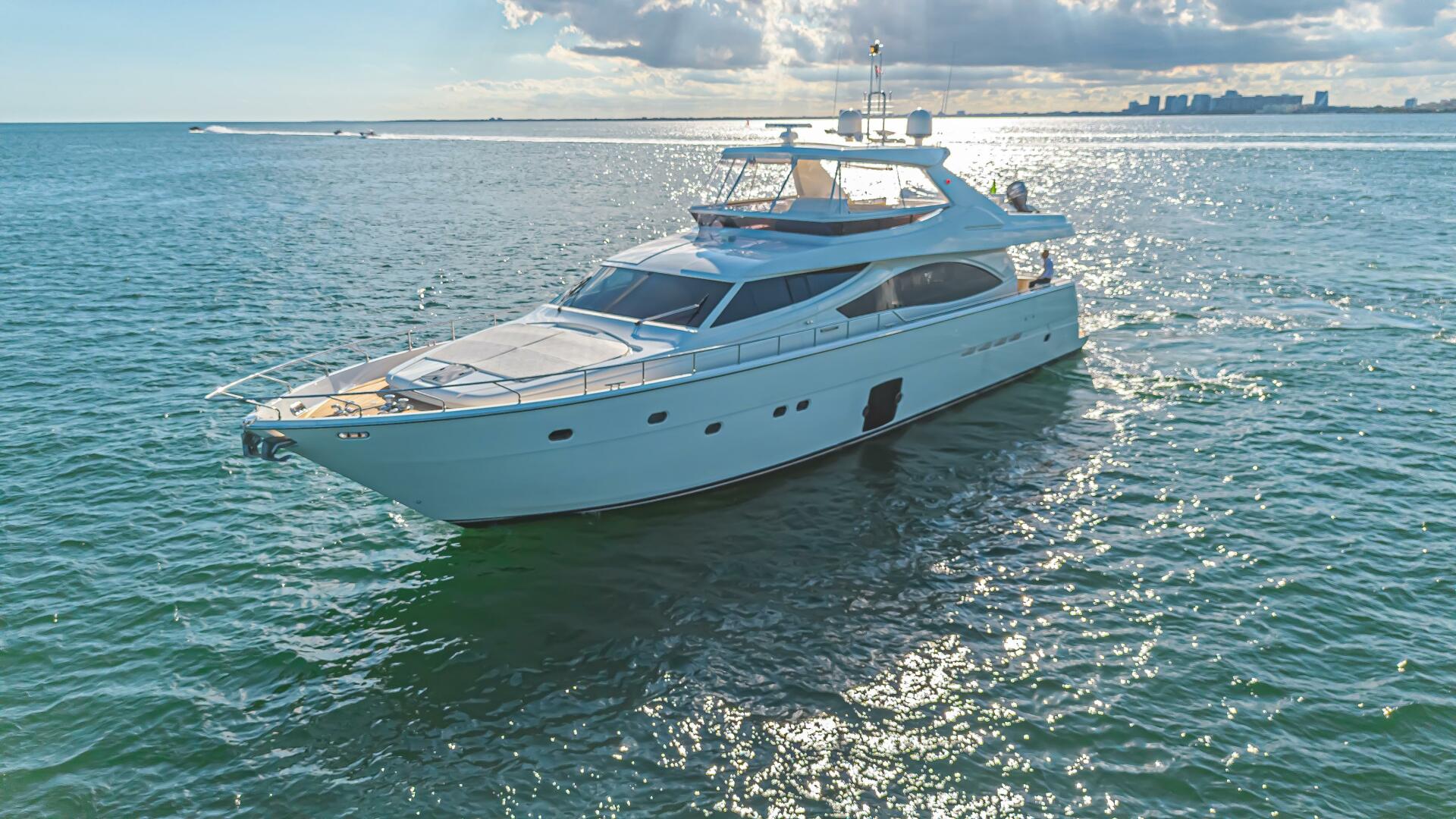 2011 Ferretti Yachts 830 - Image 6