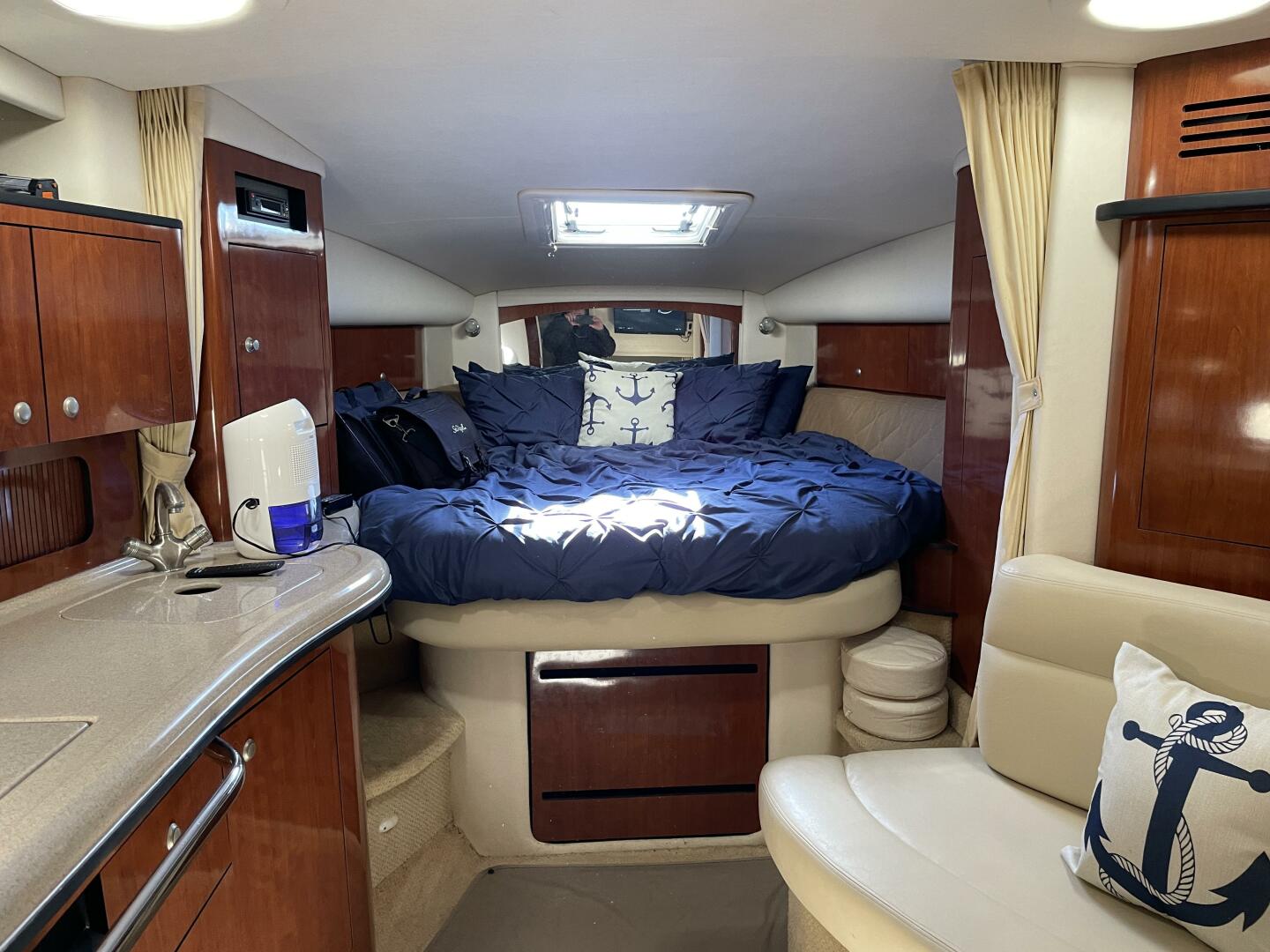2006 Sea Ray 320 Sundancer - Image 33
