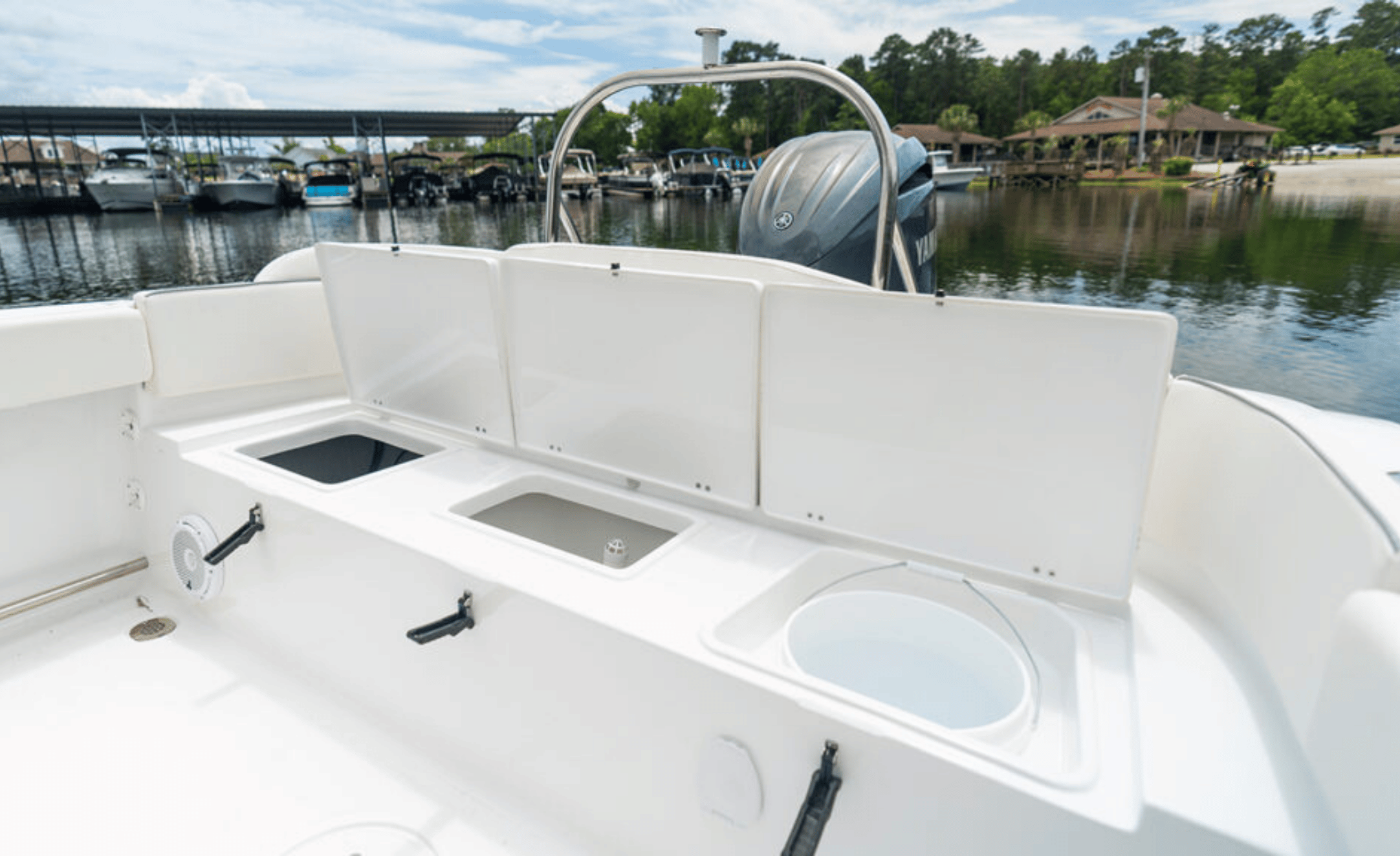 2027 Sea Hunt Ultra 229 - Image 6