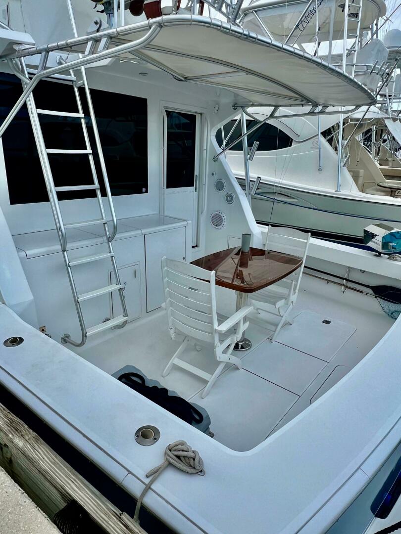 1997 Viking 43 Convertible - Image 29