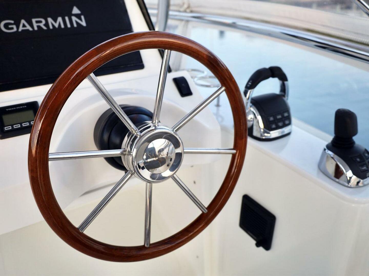 2018 Sabre 48 Flybridge Sedan - Image 9