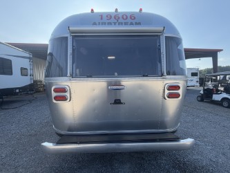 2012 AIRSTREAM INTERNATIONAL 27FBQ - Image 10
