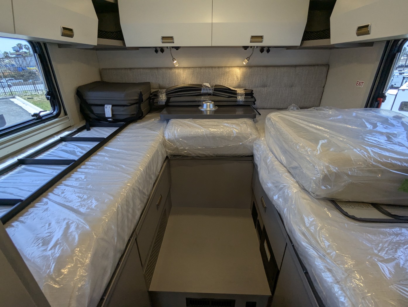 2027 Winnebago View 24R - Image 24