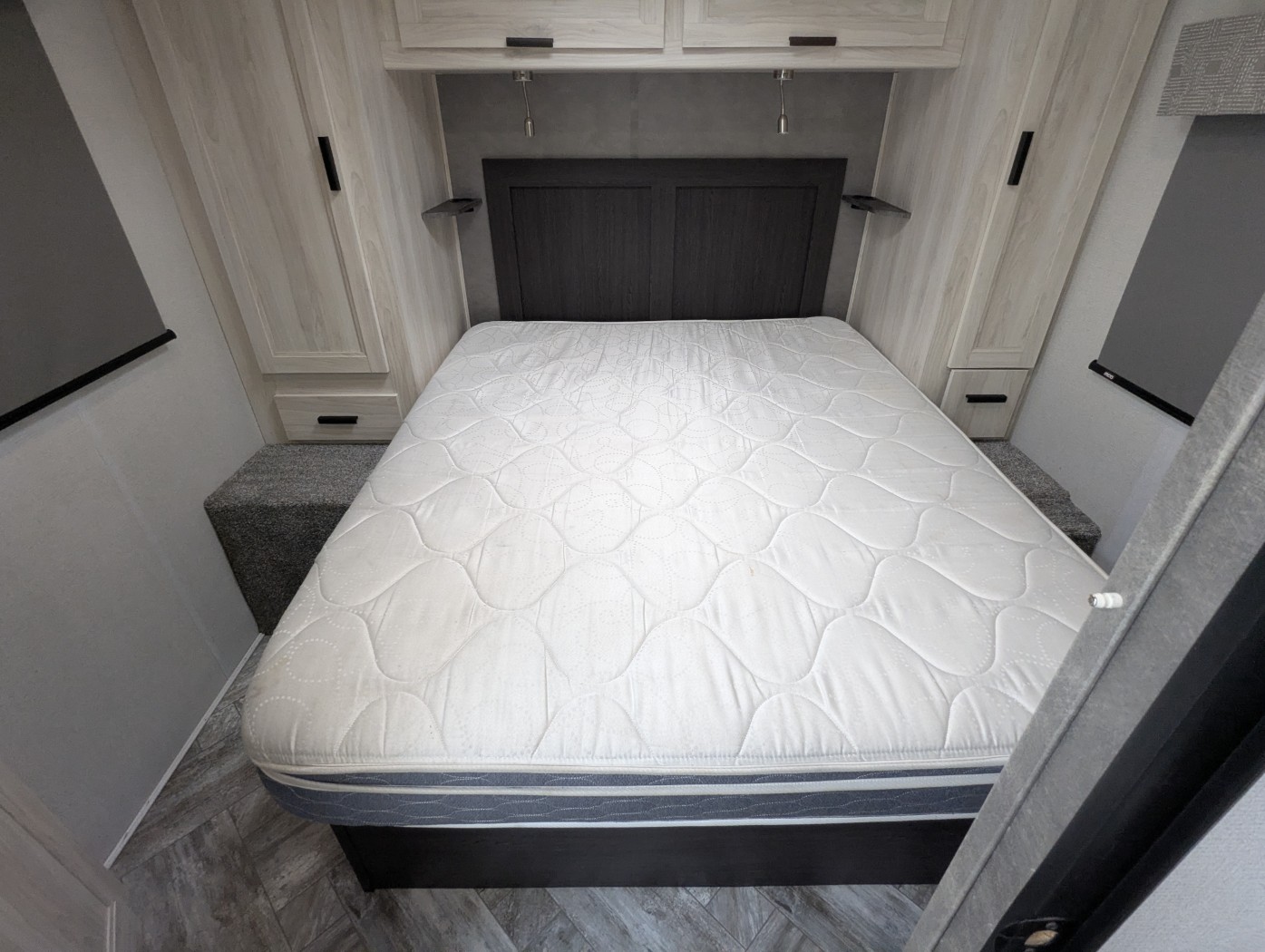 2023 Forest River Sunseeker 2850S LE - Image 25