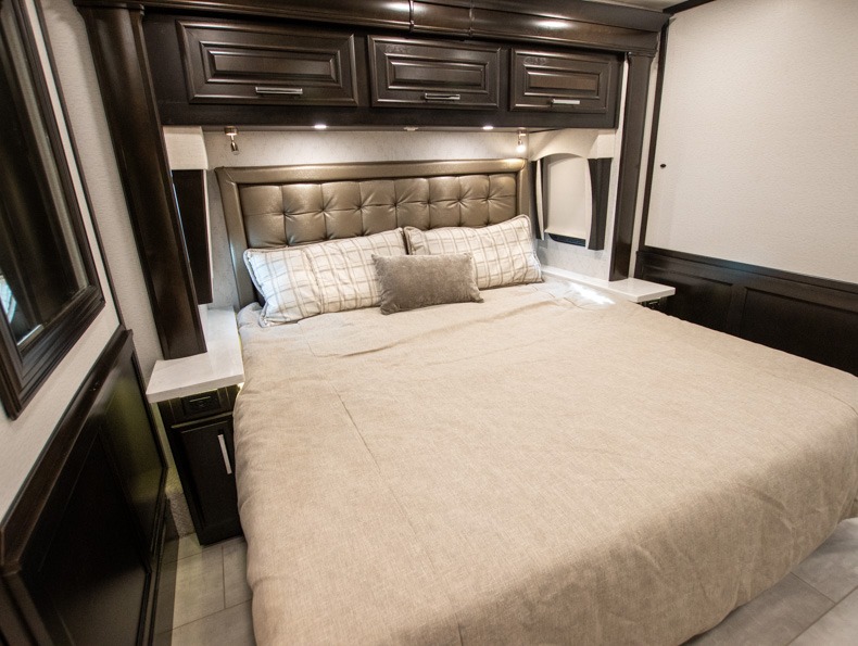 2022 Entegra Coach Anthem 44Z - Image 22