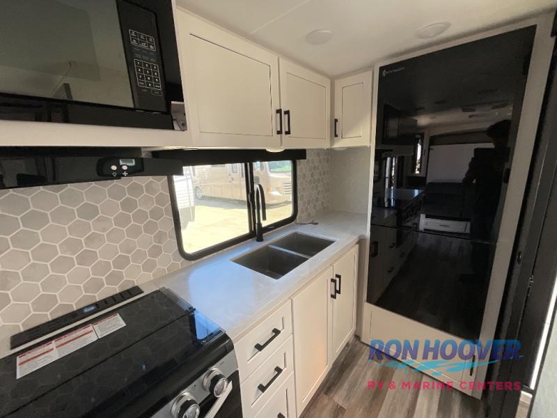 2025 JAYCO 19MRK - Image 7