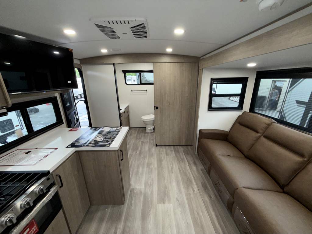 2026 GRAND DESIGN IMAGINE 2300MK - Image 11