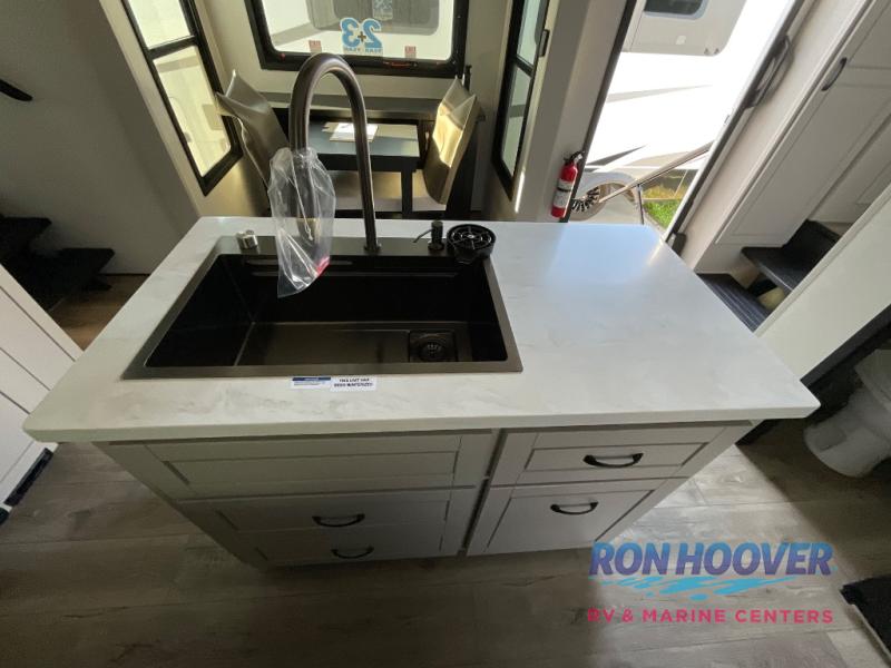 2026 JAYCO NORTHPOINT 382FLRB - Image 16