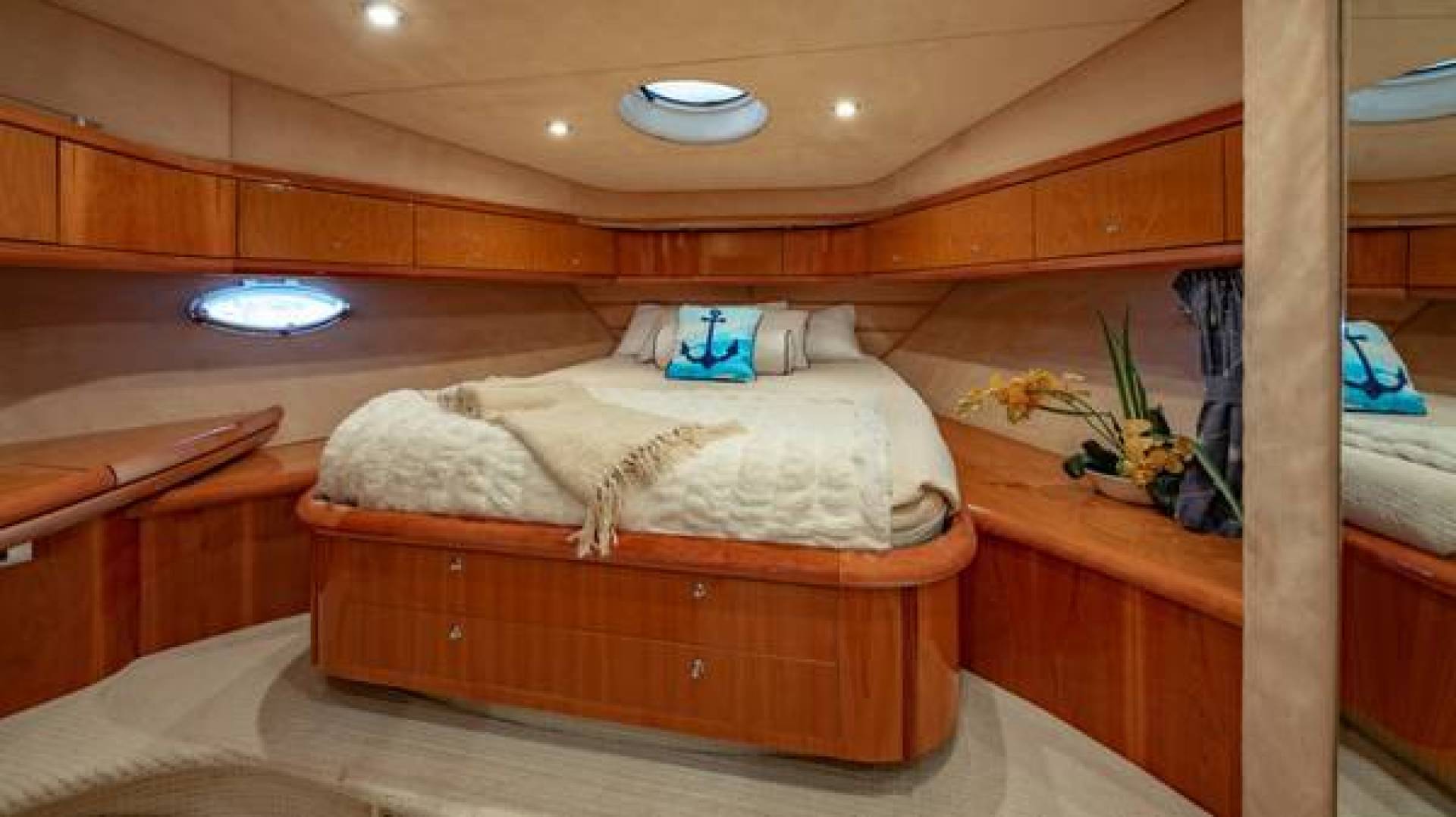 2004 Sunseeker Manhattan - Image 15