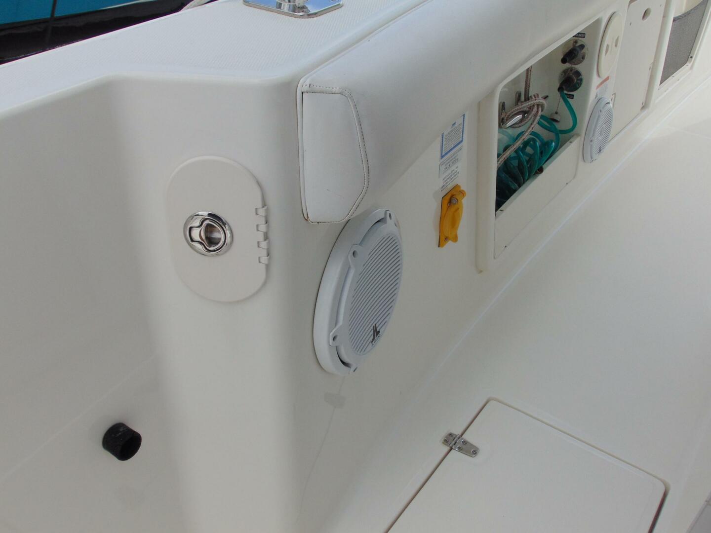 2013 Boston Whaler 370 Outrage - Image 16