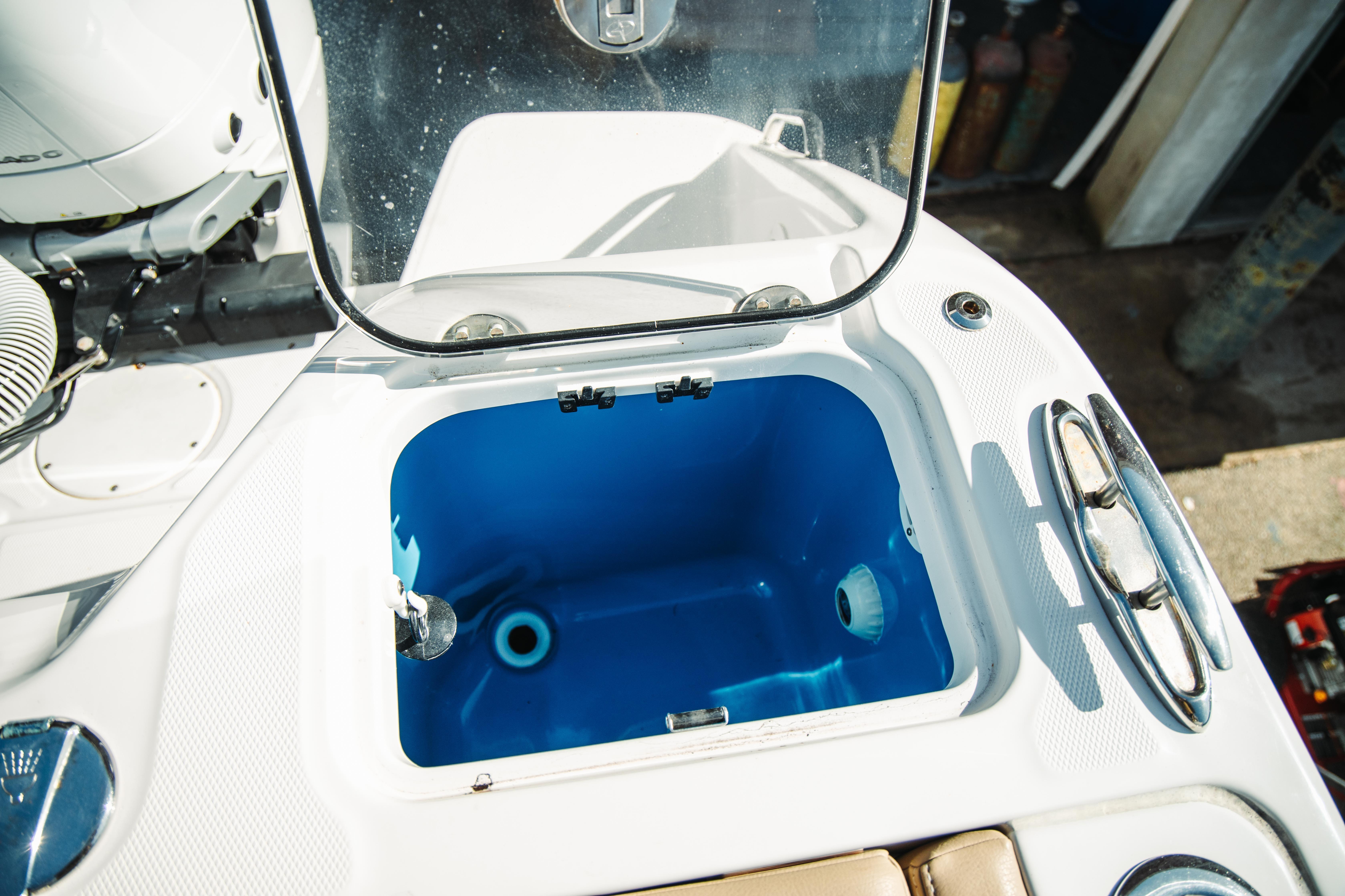 2024 Everglades 315 Center Console Standard - Image 69