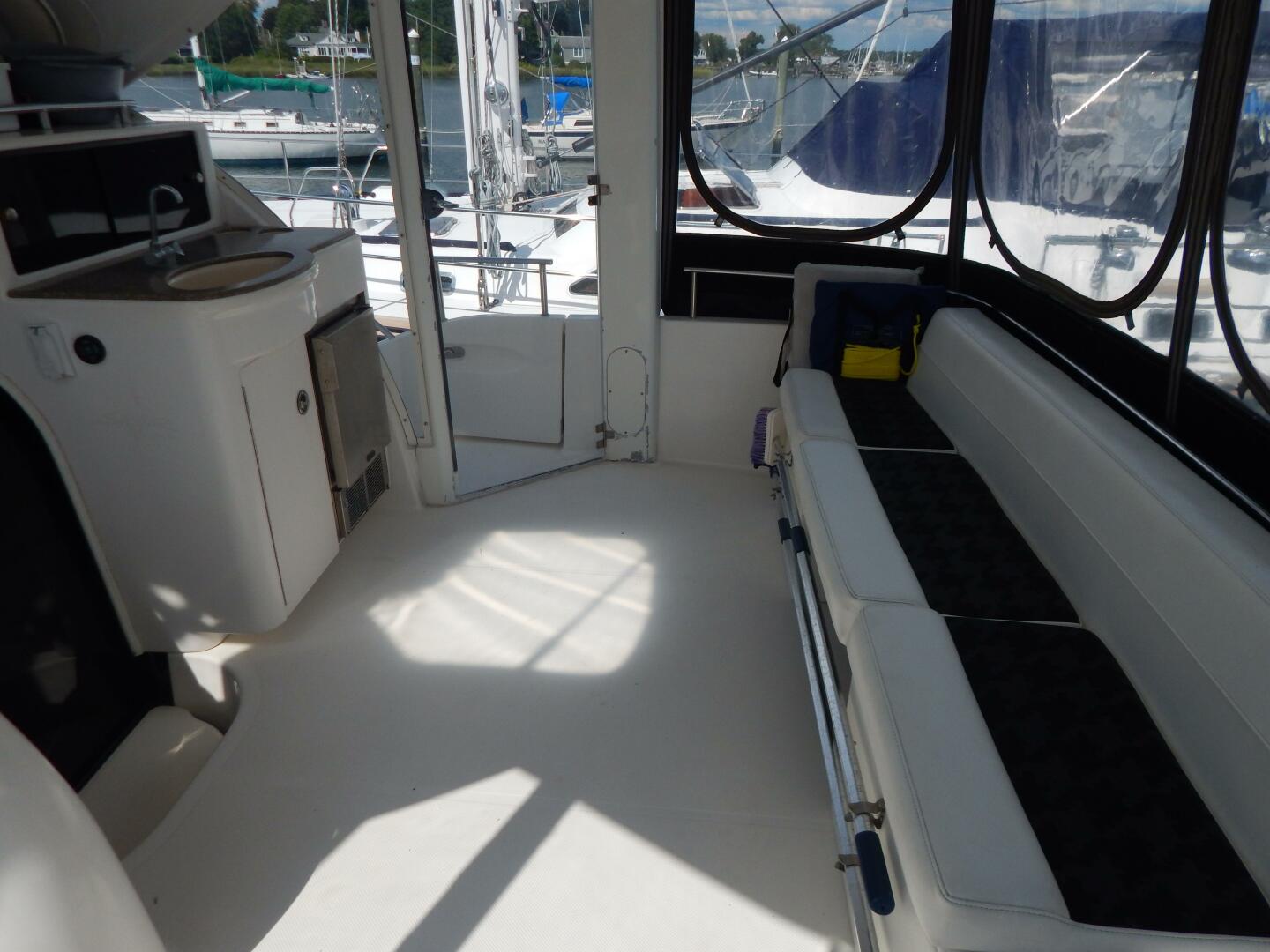 2005 Meridian 408 Motor Yacht - Image 34