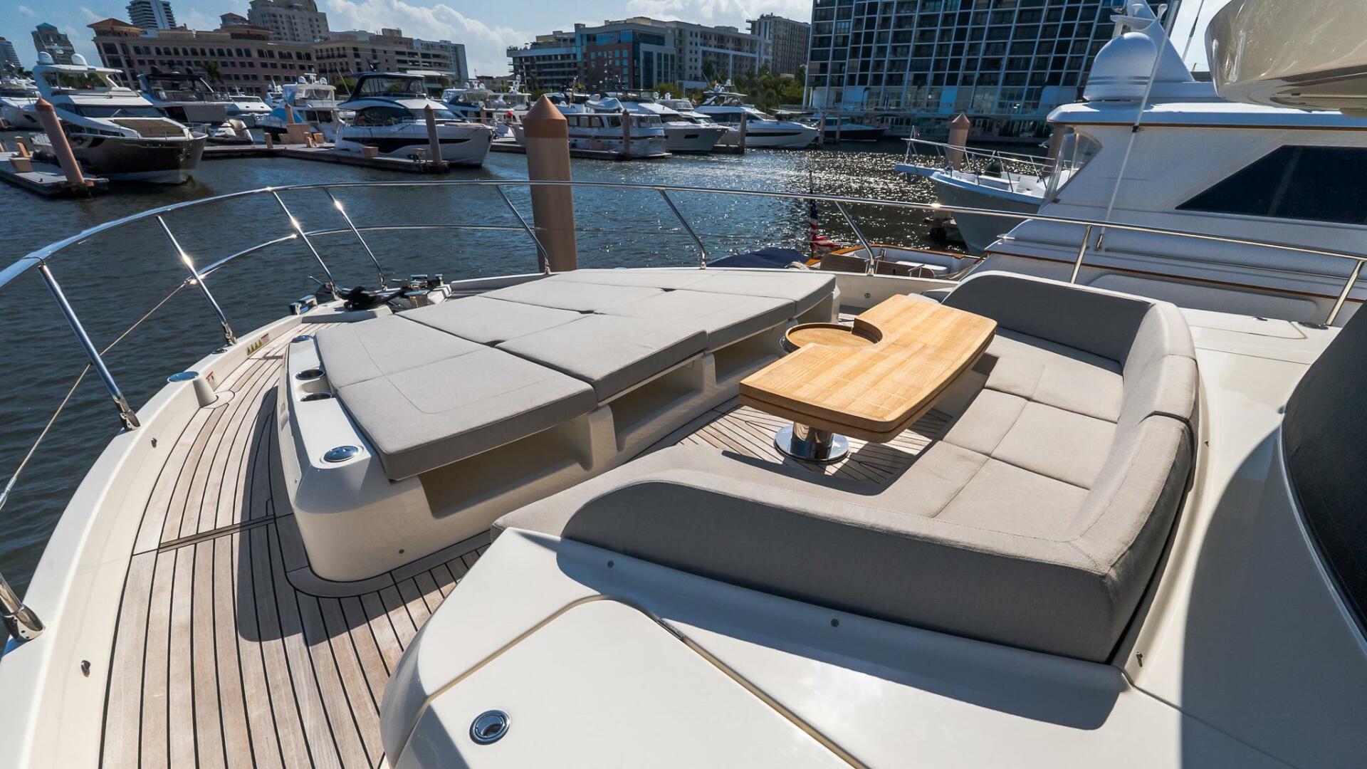 2024 Absolute Navetta 68 - Image 14