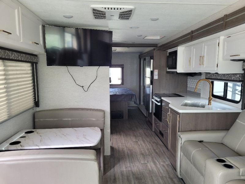 2025 Thor Motor Coach A.C.E. 29D - Image 7