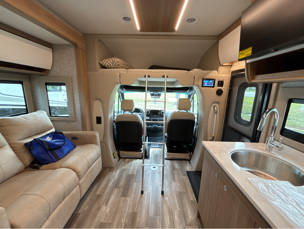 2026 TIFFIN WAYFARER 25 XLW - Image 22