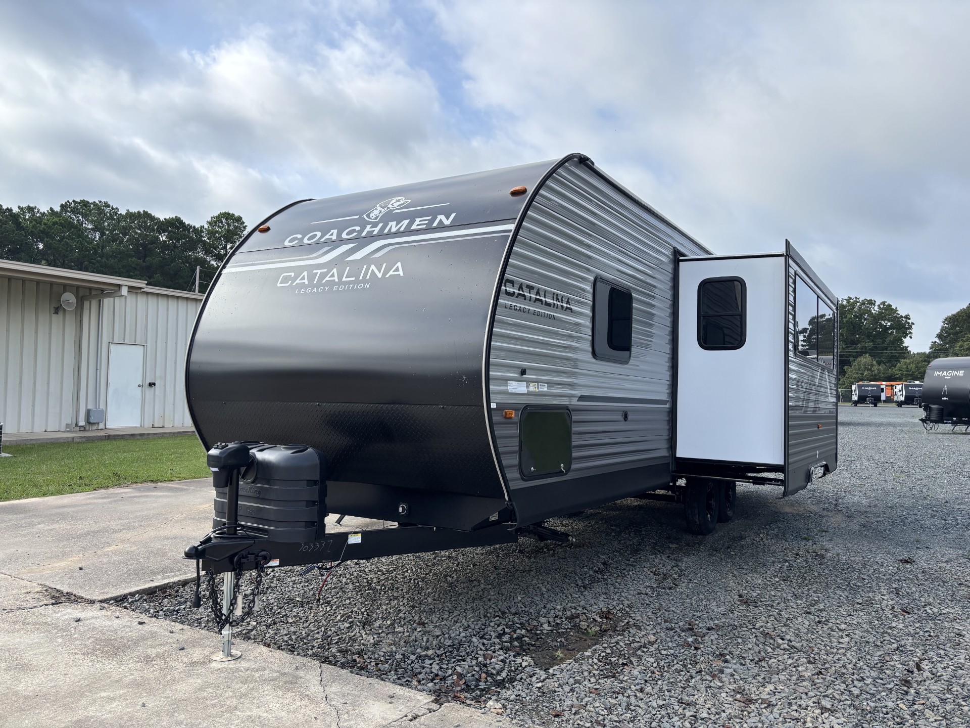 2027 Coachmen Catalina Legacy Edition 243RBS - Image 4