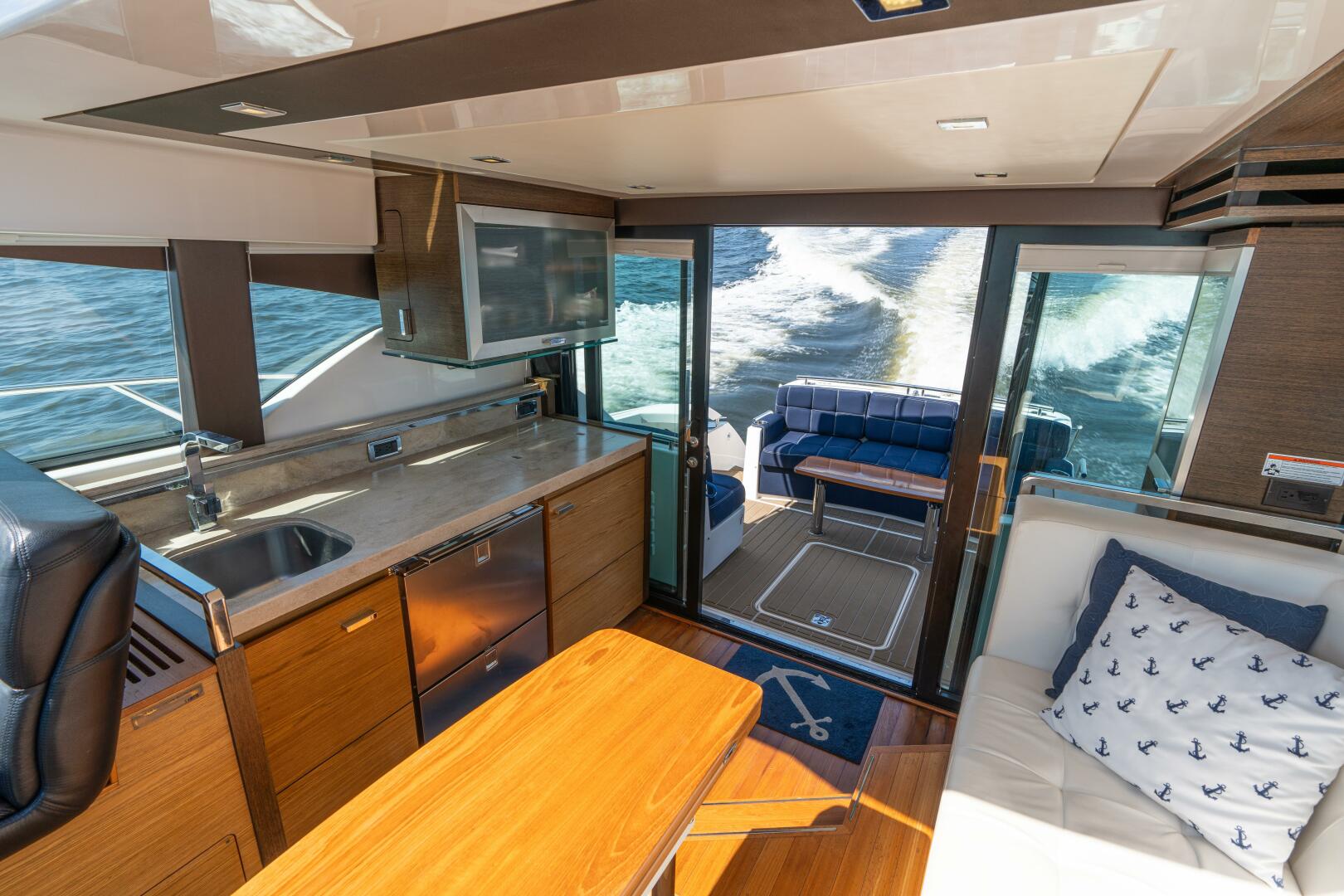 2015 Tiara Yachts 44 Coupe - Image 44