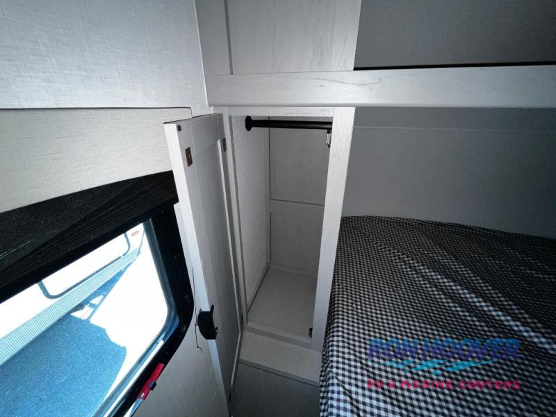 2025 COACHMEN 282DORM - Image 28