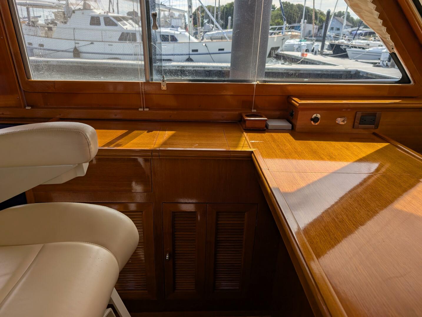 2006 Grand Banks - Image 22