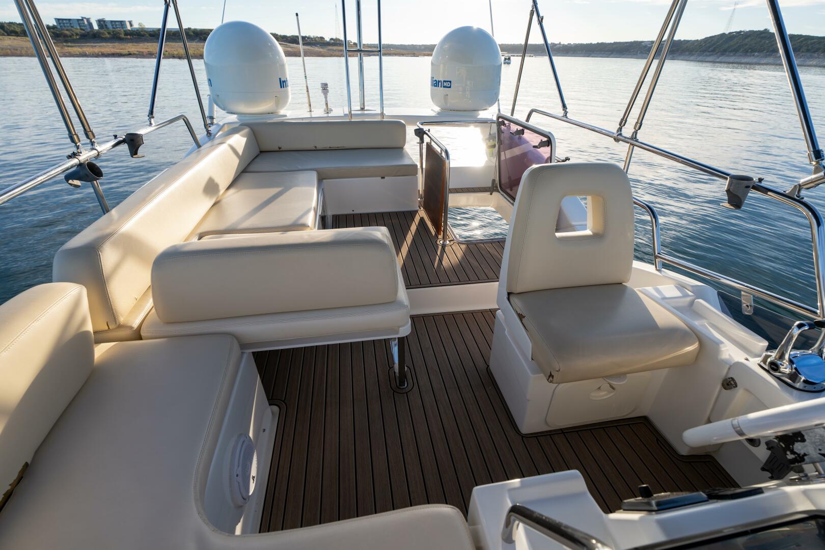 2013 Azimut 40 Flybridge - Image 60