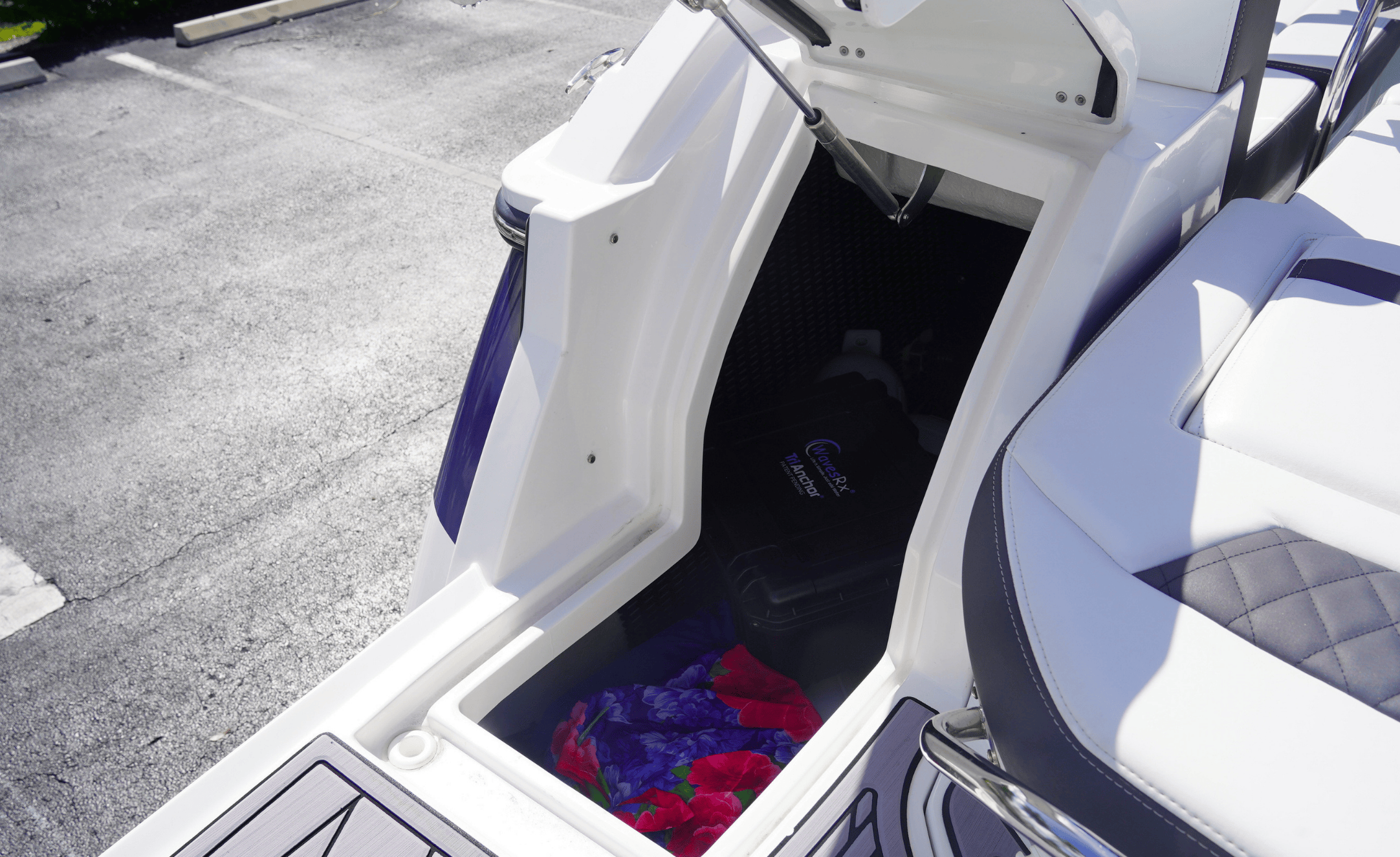 2023 Monterey 255SS - Image 32