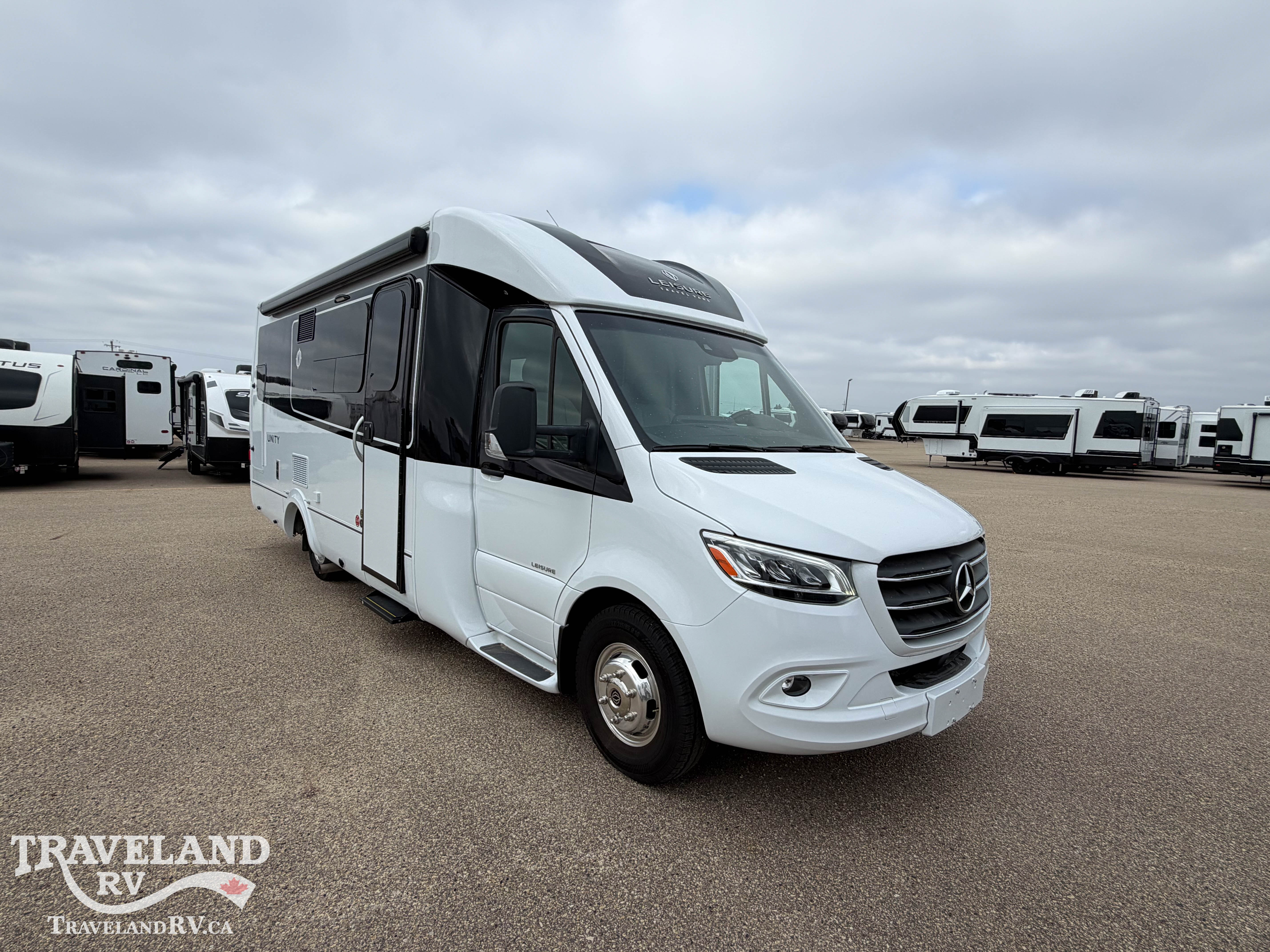 2022 Leisure Travel Unity U24MB - Image 1