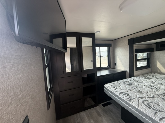 2022 JAYCO JAYFLIGHT 38BHDS - Image 12