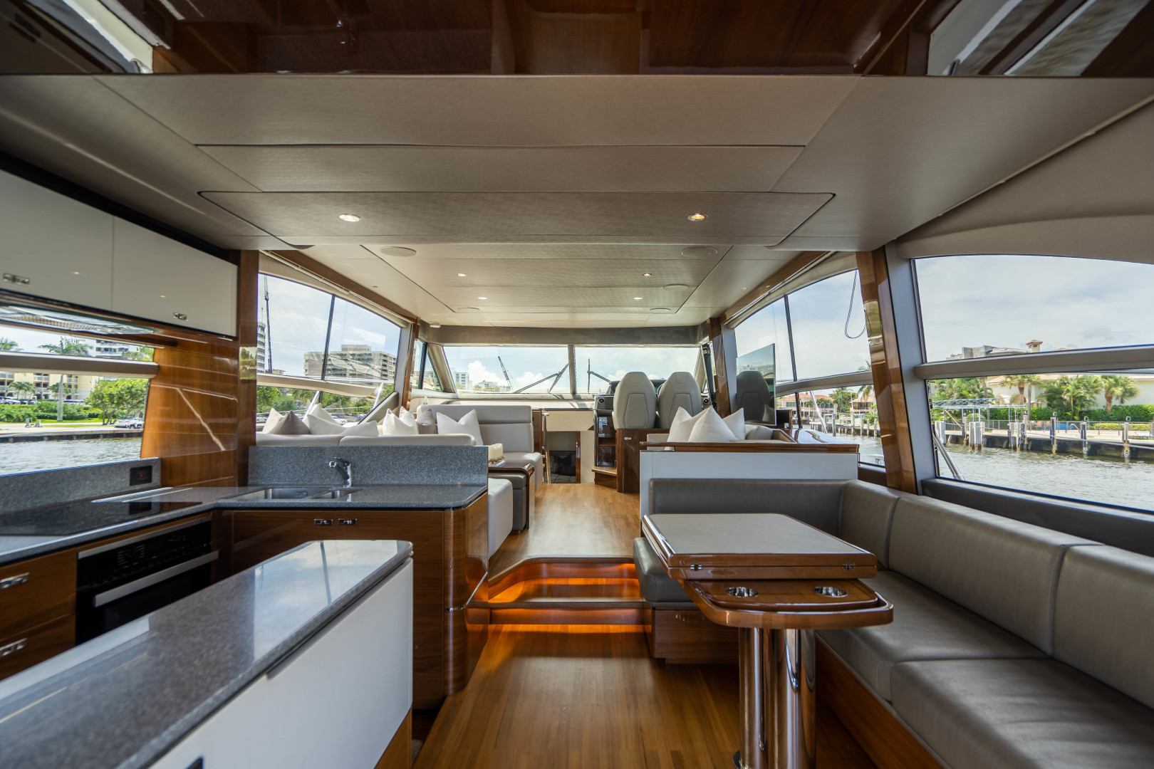 2018 Princess F62 - Image 56