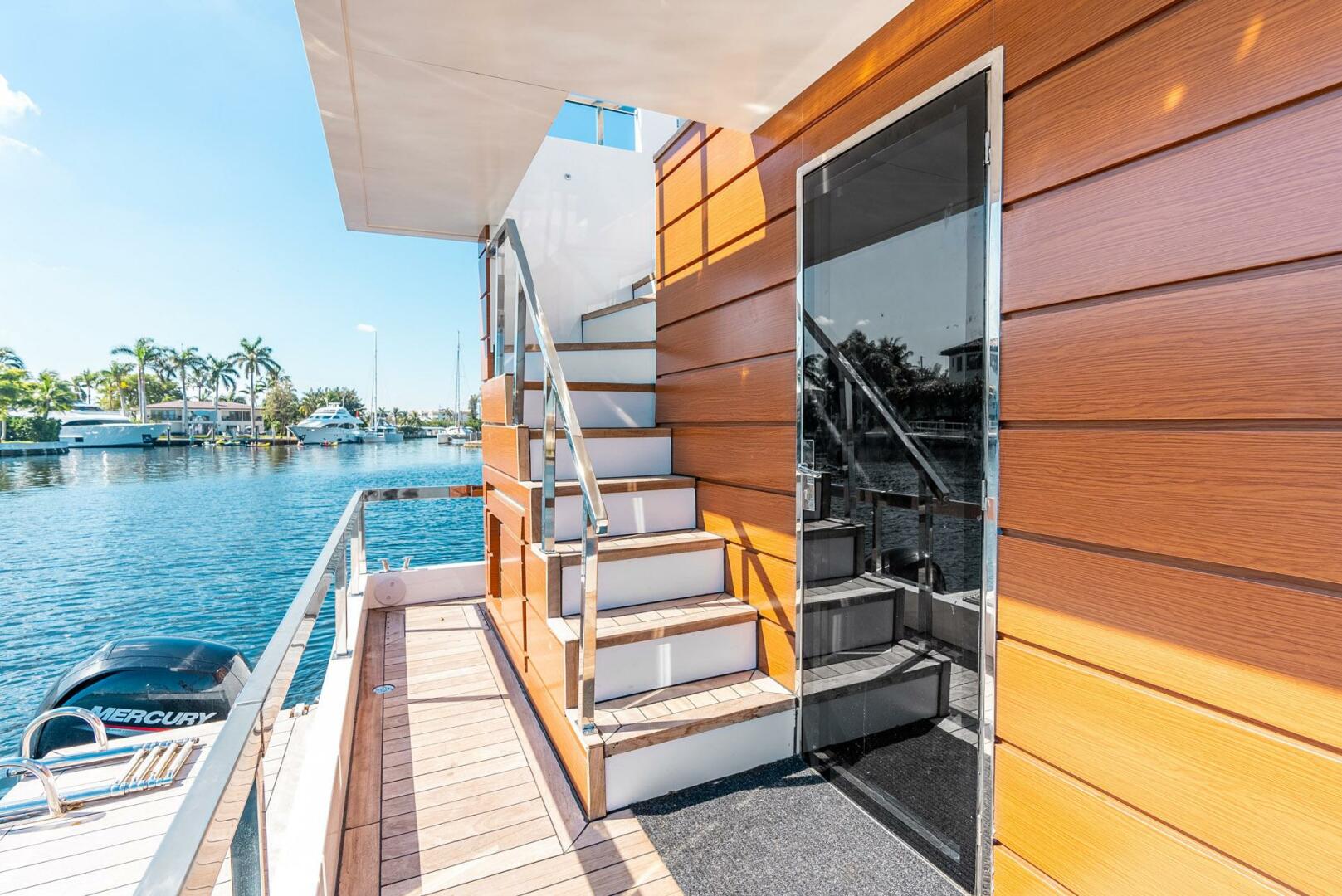 2023 Reina Boats 44DR - Image 11