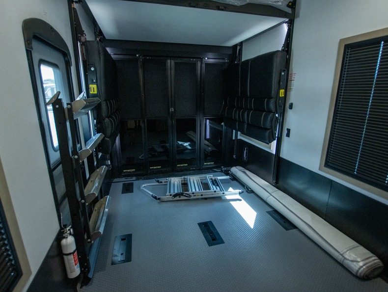 2026 Keystone Raptor 441HB - Image 16