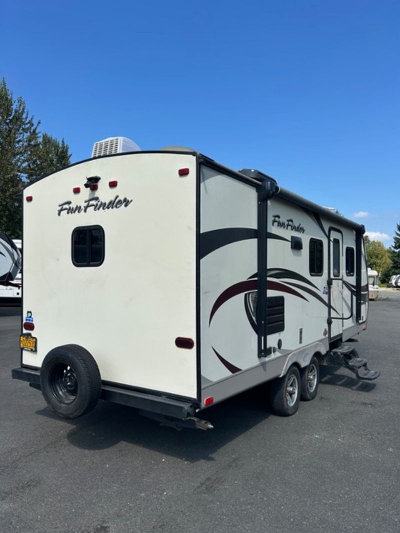 2016 Cruiser RV Fun Finder Xtreme Lite X-214WSD - Image 4