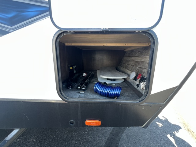 2022 Forest River XLR Hyperlite 3212 - Image 10