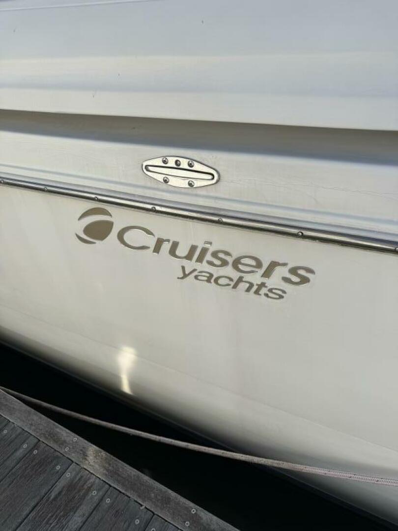 2001 Cruisers 4270 - Image 79