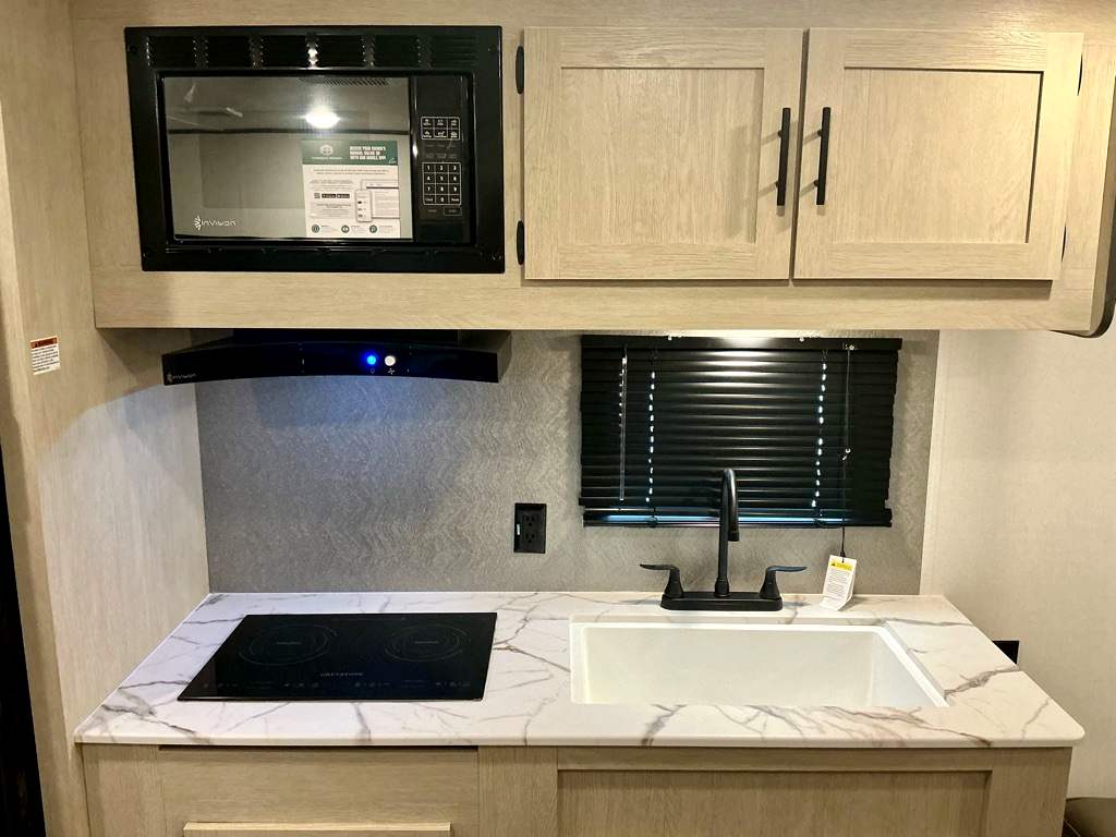 2026 COACHMEN 290BH - Image 6