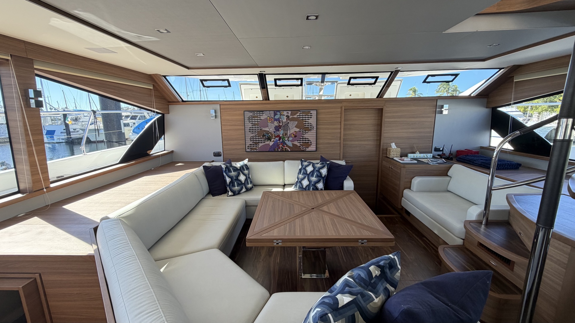 2025 Aquila 54 ENCLOSED BRIDGE - Image 36