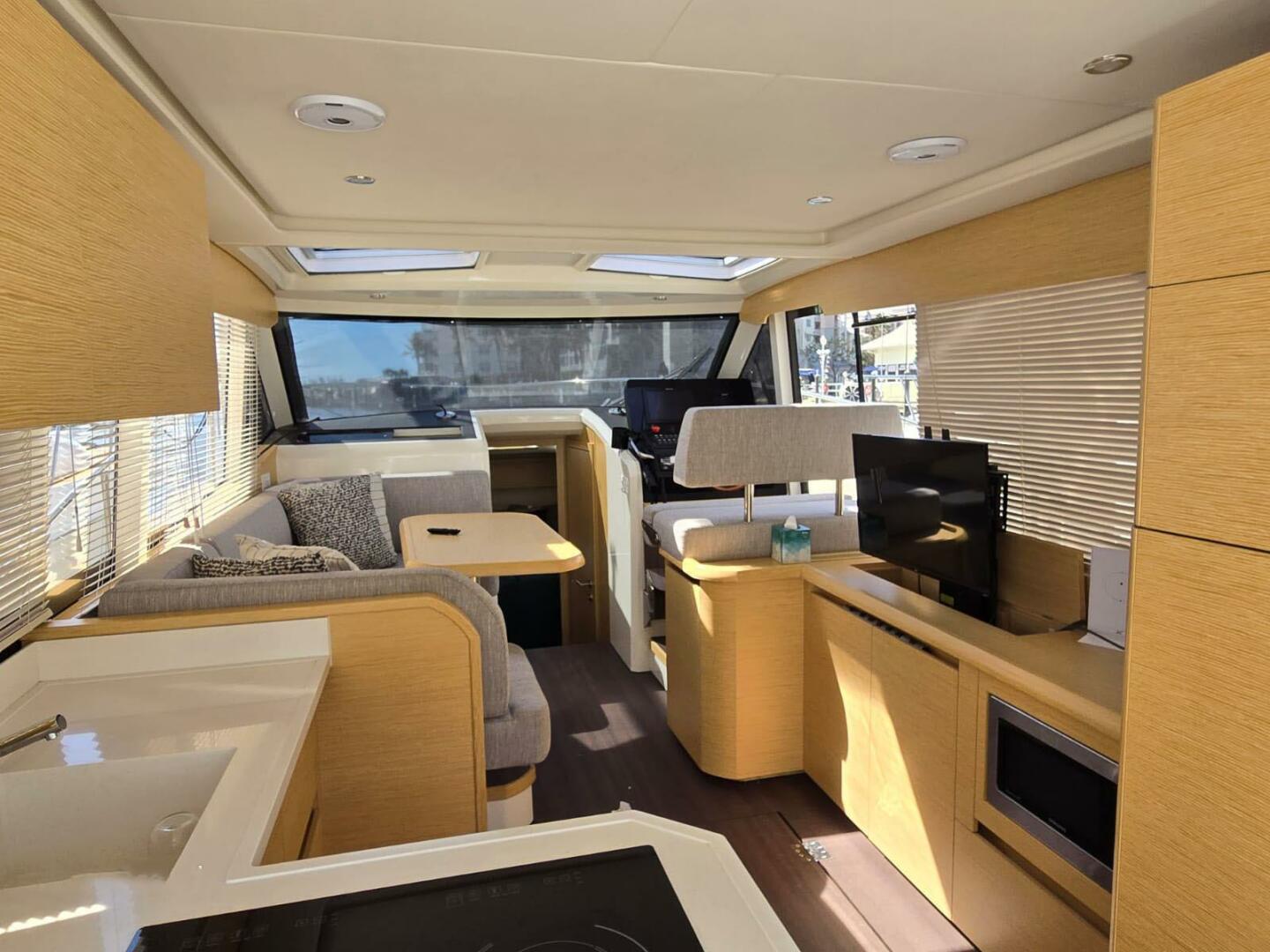 2020 Greenline 39 E-Drive - Image 14