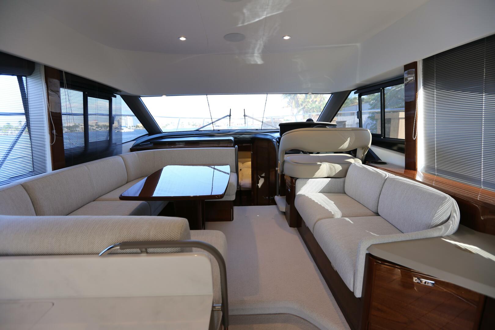 2024 Princess Princess F45 - Image 21