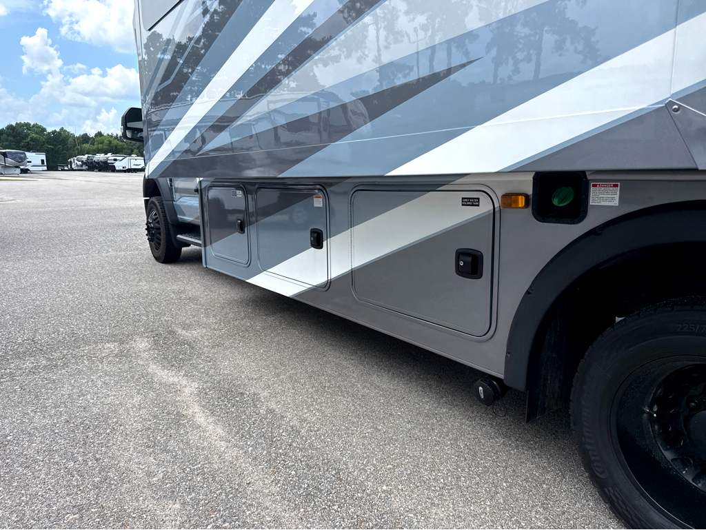 2027 ENTEGRA COACH ESTEEM XL 32U - Image 30