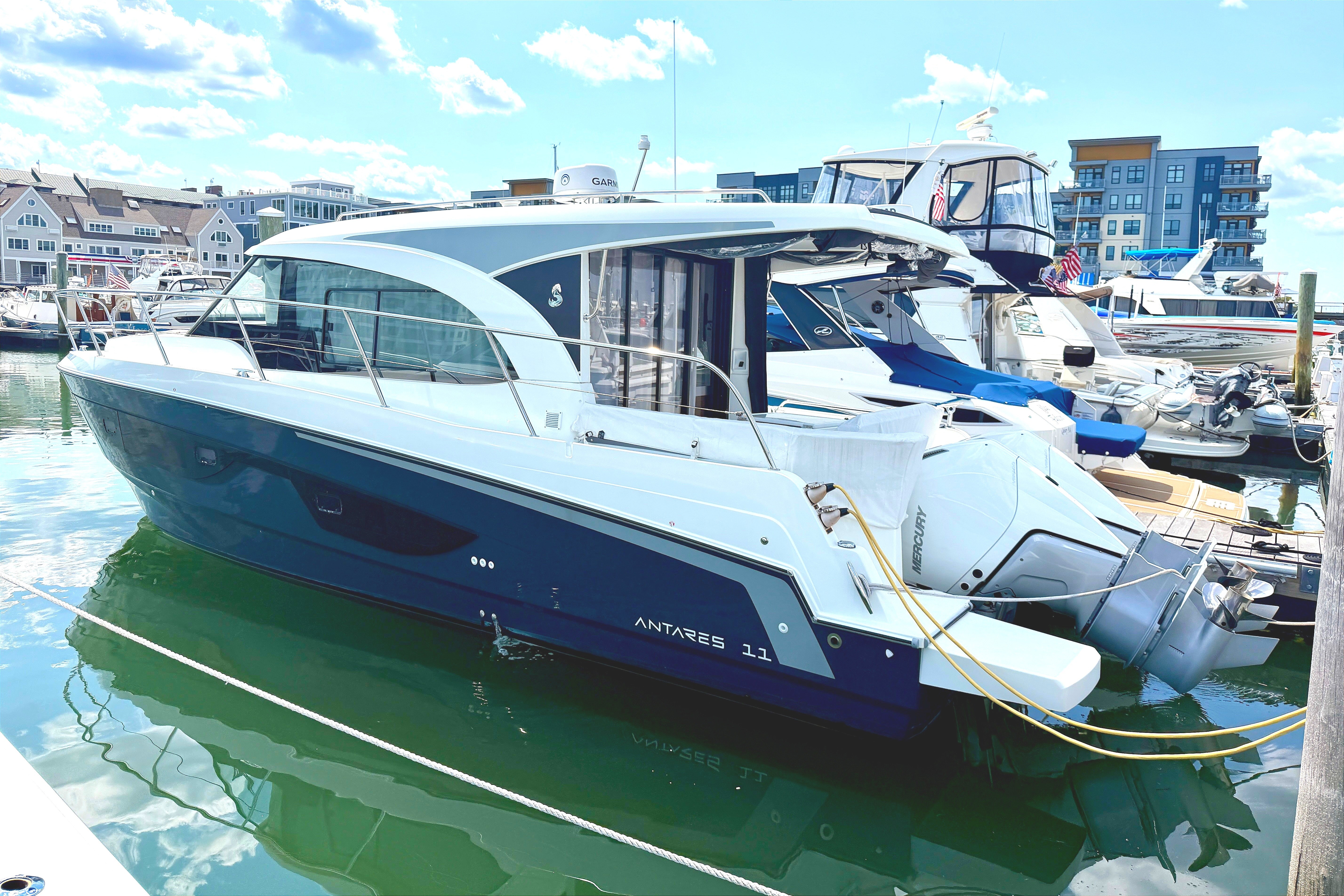 2023 Beneteau Antares 11 OB - Image 4